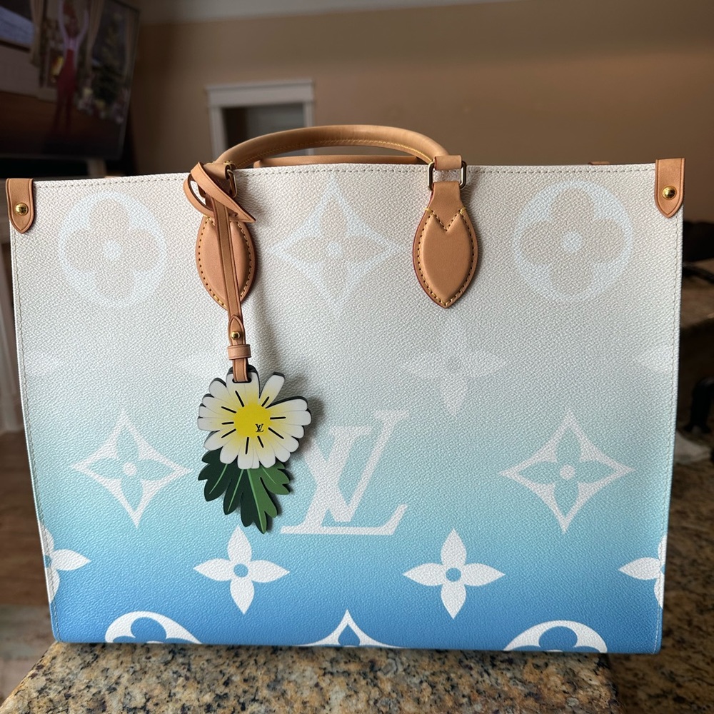 Louis Vuitton OnTheGo Tote By The Pool Monogram Giant GM
